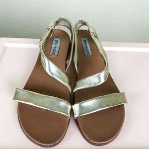 Steve Madden Gold Strap Dessie Sandals sz 9.5